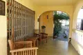 4-Schlafzimmer-Villa 259 m² Llauri, Spanien