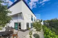 5 bedroom house 270 m² Okrug Donji, Croatia