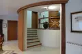 5-Schlafzimmer-Villa 500 m² Chiva, Spanien