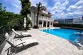 Villa de 7 dormitorios 300 m² Grad Kastela, Croacia