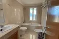 2 bedroom apartment 125 m² Marbella, Spain
