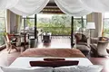 Villa de 4 dormitorios 1 010 m² Begawan, Indonesia