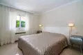 Villa de tres dormitorios 300 m² Alfaz del Pi, España