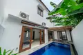 Villa de 4 dormitorios 140 m² Kerobokan Kaja, Indonesia