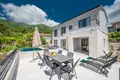 4-Schlafzimmer-Villa 250 m² Mrcevac, Montenegro