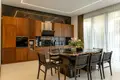 villa de 5 dormitorios 361 m² Canggu, Indonesia