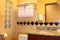 2 bedroom condo 99 m² West Bay, Honduras