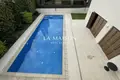 Dom 4 pokoi 380 m² w Strovolos, Cyprus