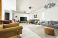 Haus 3 Schlafzimmer 330 m² Lakatamia, Zypern