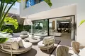 Stadthaus 4 Schlafzimmer 609 m² Marbella, Spanien