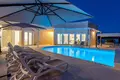 4 bedroom house 228 m² Mrljane, Croatia