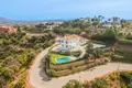 4-Schlafzimmer-Villa 573 m² Mijas, Spanien