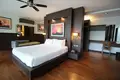 Wohnung 2 Schlafzimmer 130 m² Phuket, Thailand