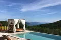Villa de tres dormitorios 240 m² Opatija, Croacia