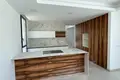 Villa de 4 dormitorios 325 m², Todos los paises