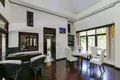 villa de 5 dormitorios 270 m² Ban Kata, Tailandia