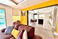 Квартира 1 комната 240 м² Аланья, Турция