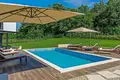 Villa 8 bedrooms 370 m² Grad Pula, Croatia