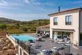 Villa de 4 dormitorios 435 m² Umag, Croacia