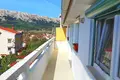 Mieszkanie 3 pokoi 75 m² Opcina Baska, Chorwacja