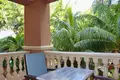 2 bedroom condo 99 m² West Bay, Honduras