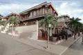 Дом 4 комнаты 220 м² Кушадасы, Турция