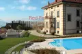 6-Zimmer-Villa 950 m² Luino, Italien