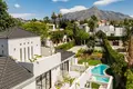 5-Schlafzimmer-Villa 470 m² Marbella, Spanien