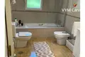Villa de tres dormitorios 389 m² Alicante, Španjolska