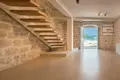 2 bedroom Villa 210 m² Stoliv, Montenegro