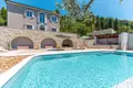 4 bedroom Villa 350 m² Trebesin, Montenegro