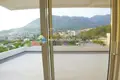 Villa 2 Schlafzimmer 300 m² Burtaisi, Montenegro