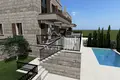 Haus 6 zimmer 424 m² Becici, Montenegro