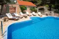 Villa de tres dormitorios 115 m² Bol, Croacia