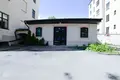 Propiedad comercial 3 habitaciones 77 m² en Riga, Letonia
