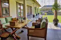 4-Schlafzimmer-Villa 1 000 m² Gianyar, Indonesien