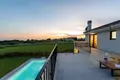 3 bedroom house 290 m² Brtonigla, Croatia