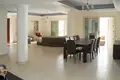 Villa 8 Schlafzimmer 462 m² in Peyia, Cyprus