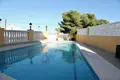 Villa de 4 dormitorios 252 m² La Nucía, Španjolska