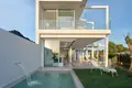 Villa de tres dormitorios 426 m² Marbella, España