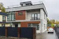 4 room house 220 m² in poselenie Filimonkovskoe, Russia