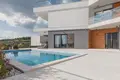 Villa de 4 dormitorios 320 m² Podstrana, Croacia