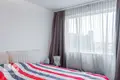 Mieszkanie 3 pokoi 82 m² Ryga, Łotwa