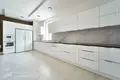 Haus 5 Zimmer 430 m² Minsk, Weißrussland