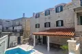 4 bedroom Villa 200 m² Kastel Sucurac, Croatia