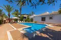 Villa de 4 dormitorios 168 m² Orihuela, Španjolska