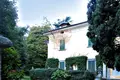 6-Zimmer-Villa 1 360 m² Griante, Italien