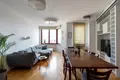 Mieszkanie 4 pokoi 106 m² Warszawa, Polska