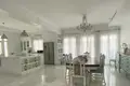 House 13 bedrooms 1 002 m² San Pedro Alcantara, Spain