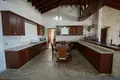 Maison 4 chambres 350 m² Koinoteta Mones Lemesou, Chypre